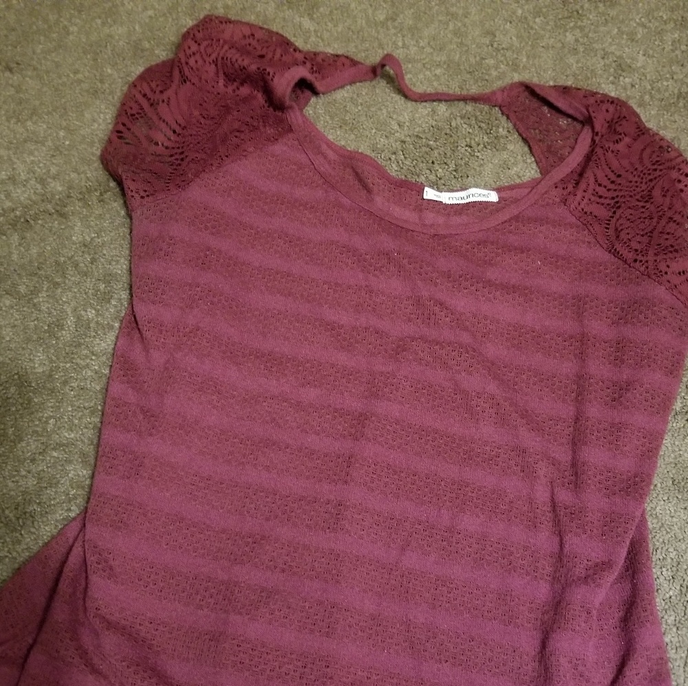 3/$20 Ladies super cute Maurices Top